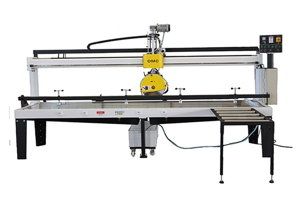 Slab cutting machine