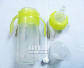 Silicone baby feeding bottle